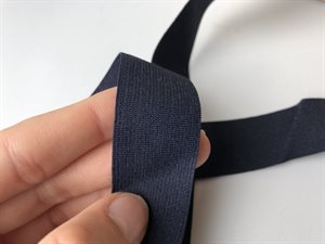 Blød elastik - flot marineblå, 25 mm og 5 meter